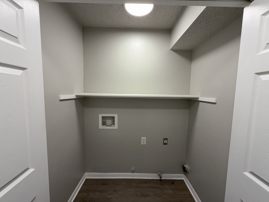 704 Inglewood Trail Desoto TX 75115