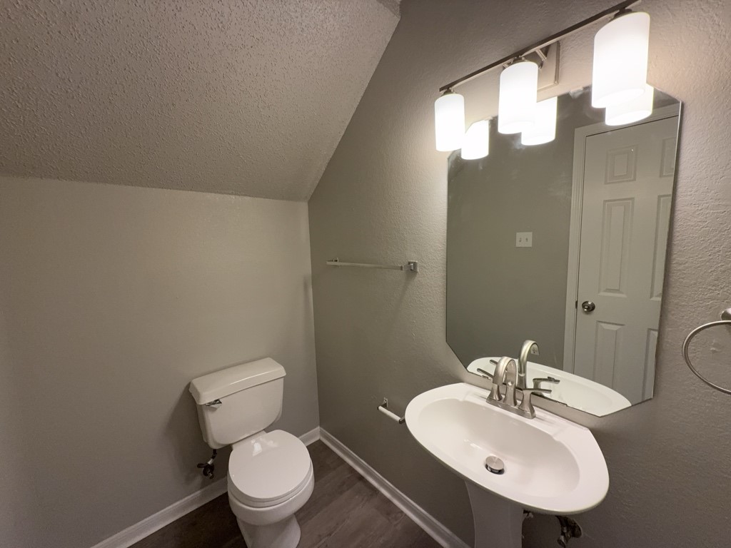 704 Inglewood Trail Desoto TX 75115