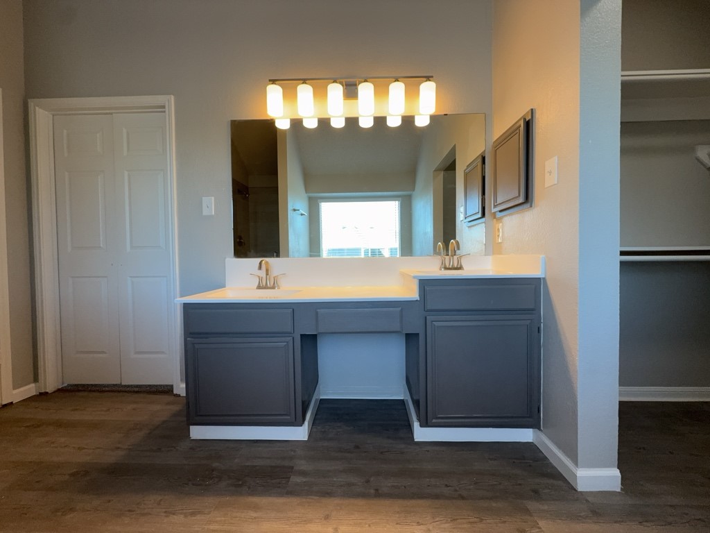 704 Inglewood Trail Desoto TX 75115