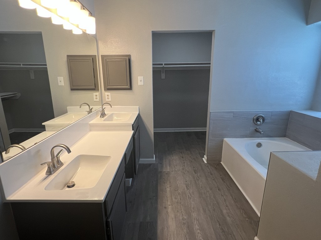 704 Inglewood Trail Desoto TX 75115