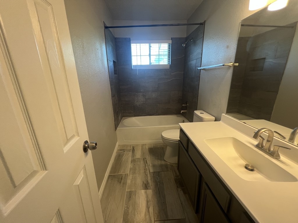 704 Inglewood Trail Desoto TX 75115