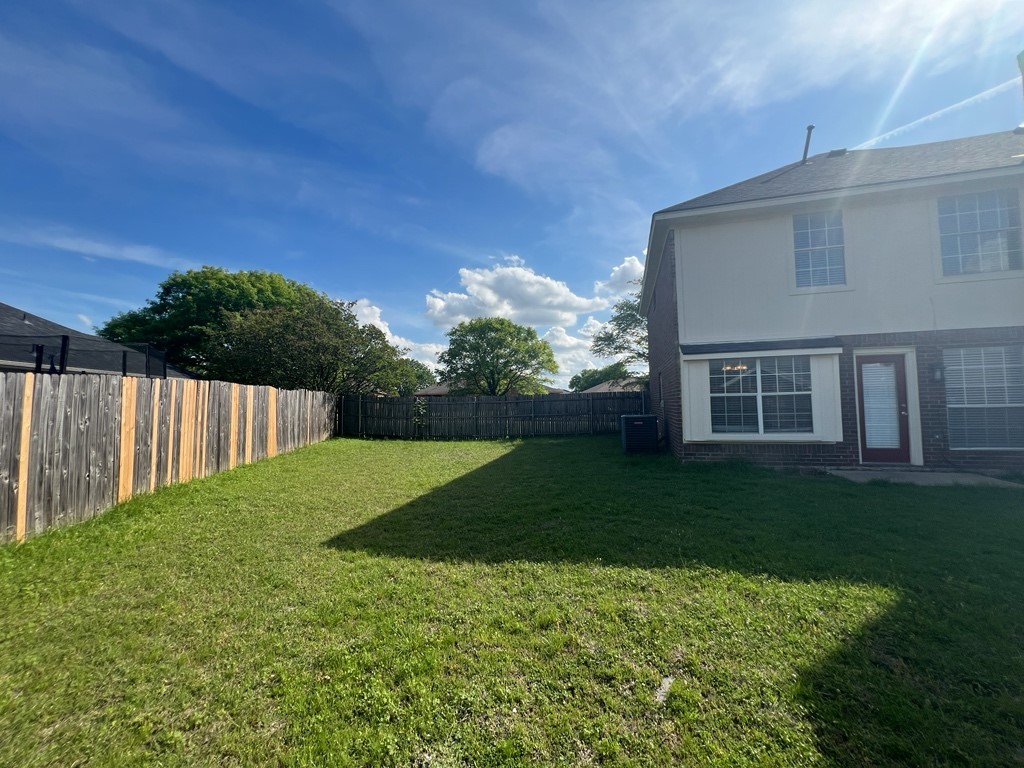 704 Inglewood Trail Desoto TX 75115