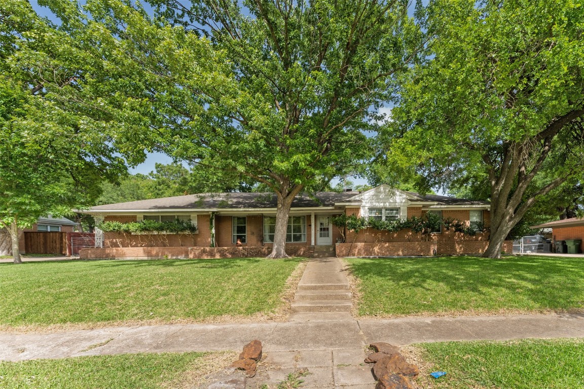 622 W Ridgewood Drive Garland TX 75041