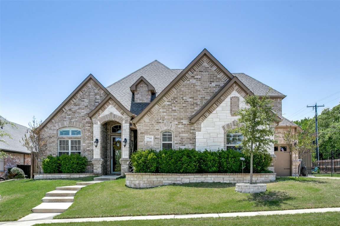 7700 Shadow Wood Drive North Richland Hills TX 76182