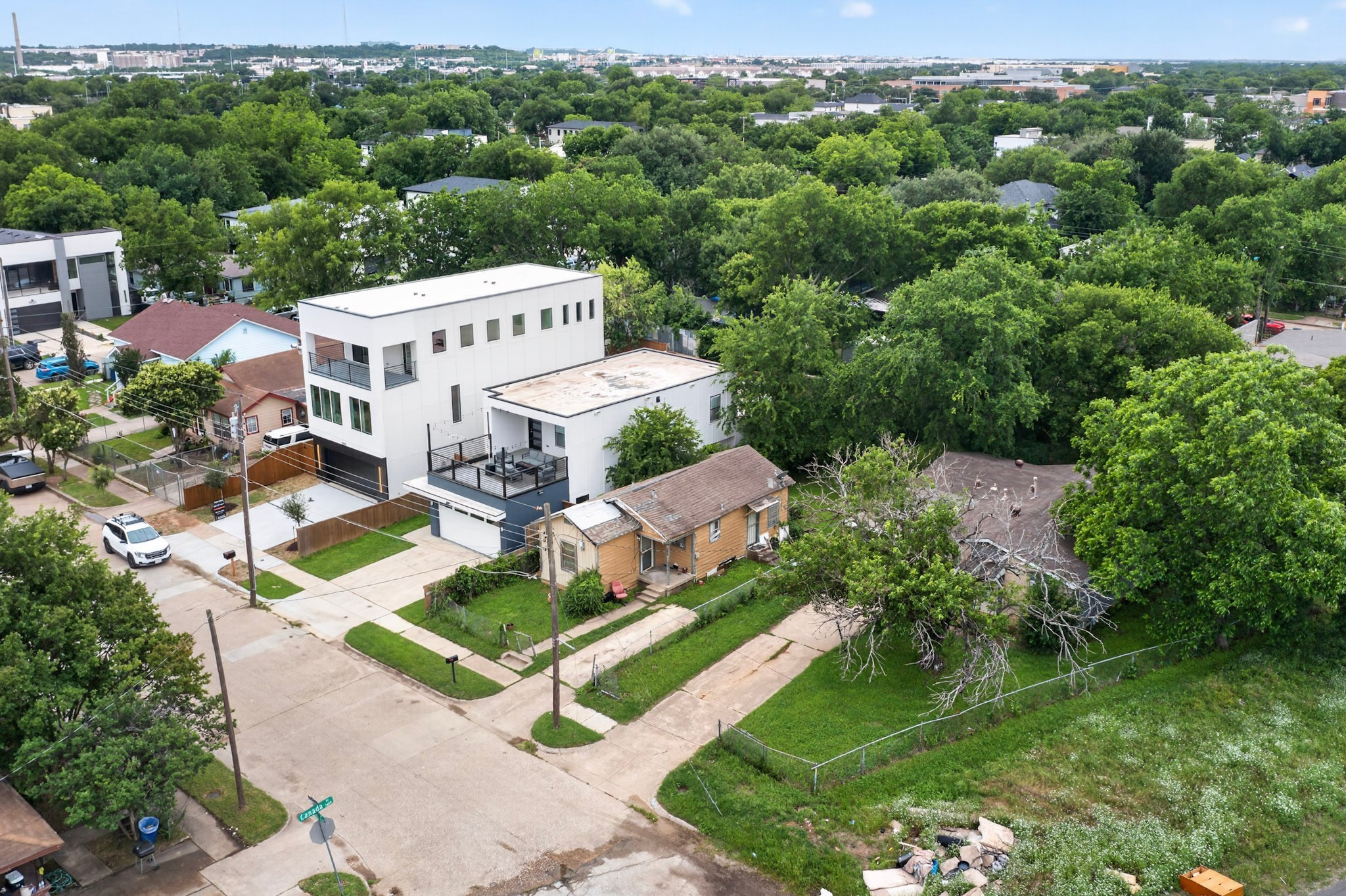 4015 Finis Lane Dallas TX 75212
