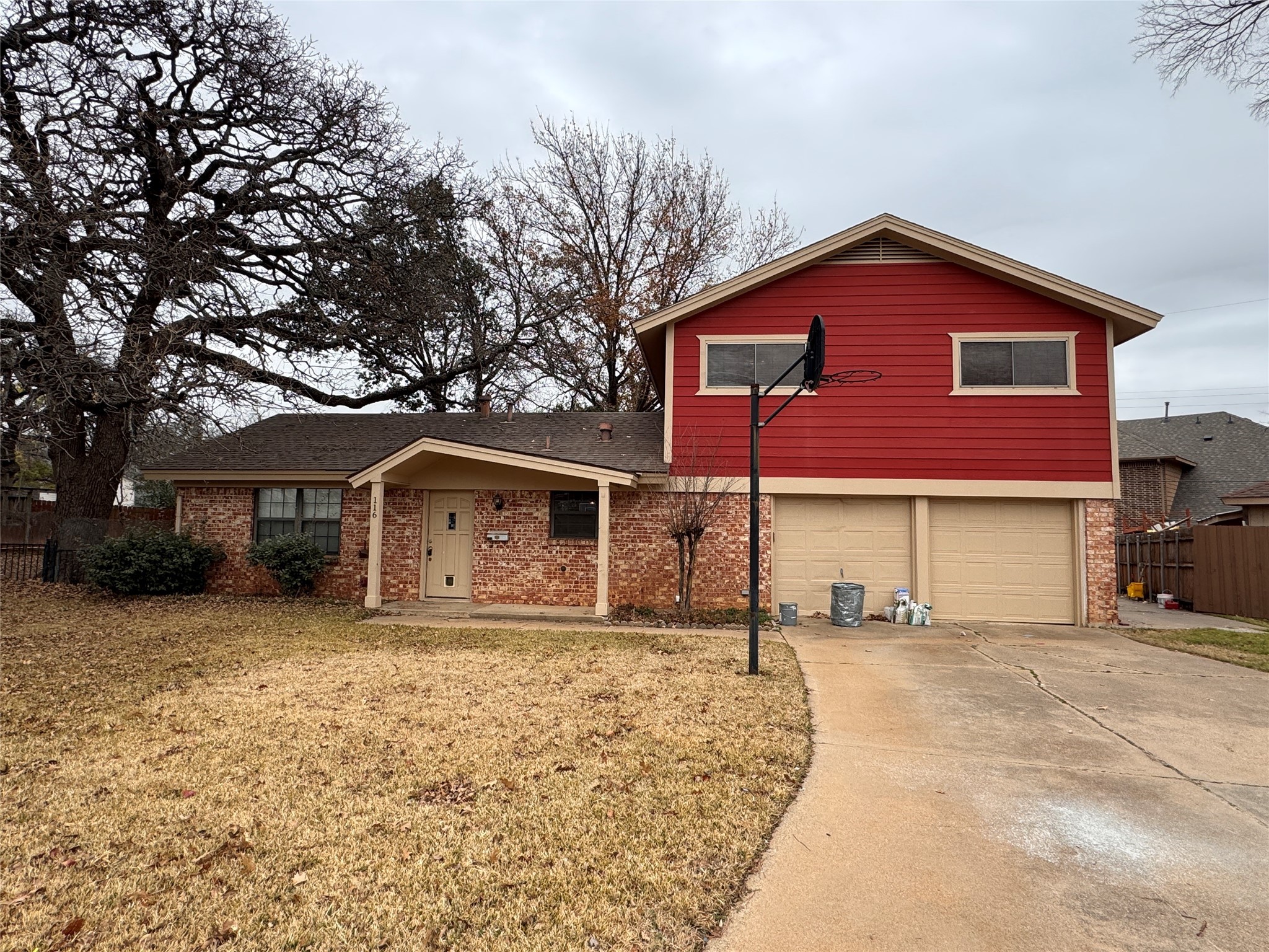 116 Reaves Court Euless TX 76040
