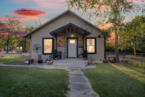 406 S Llano Street Whitney TX 76692