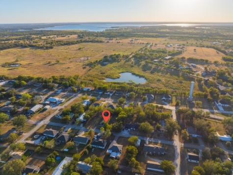 406 S Llano Street Whitney TX 76692
