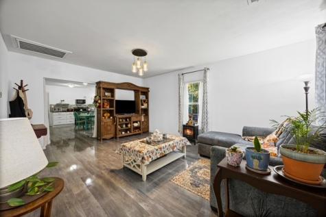 406 S Llano Street Whitney TX 76692