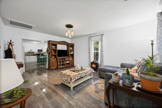 406 S Llano Street Whitney TX 76692
