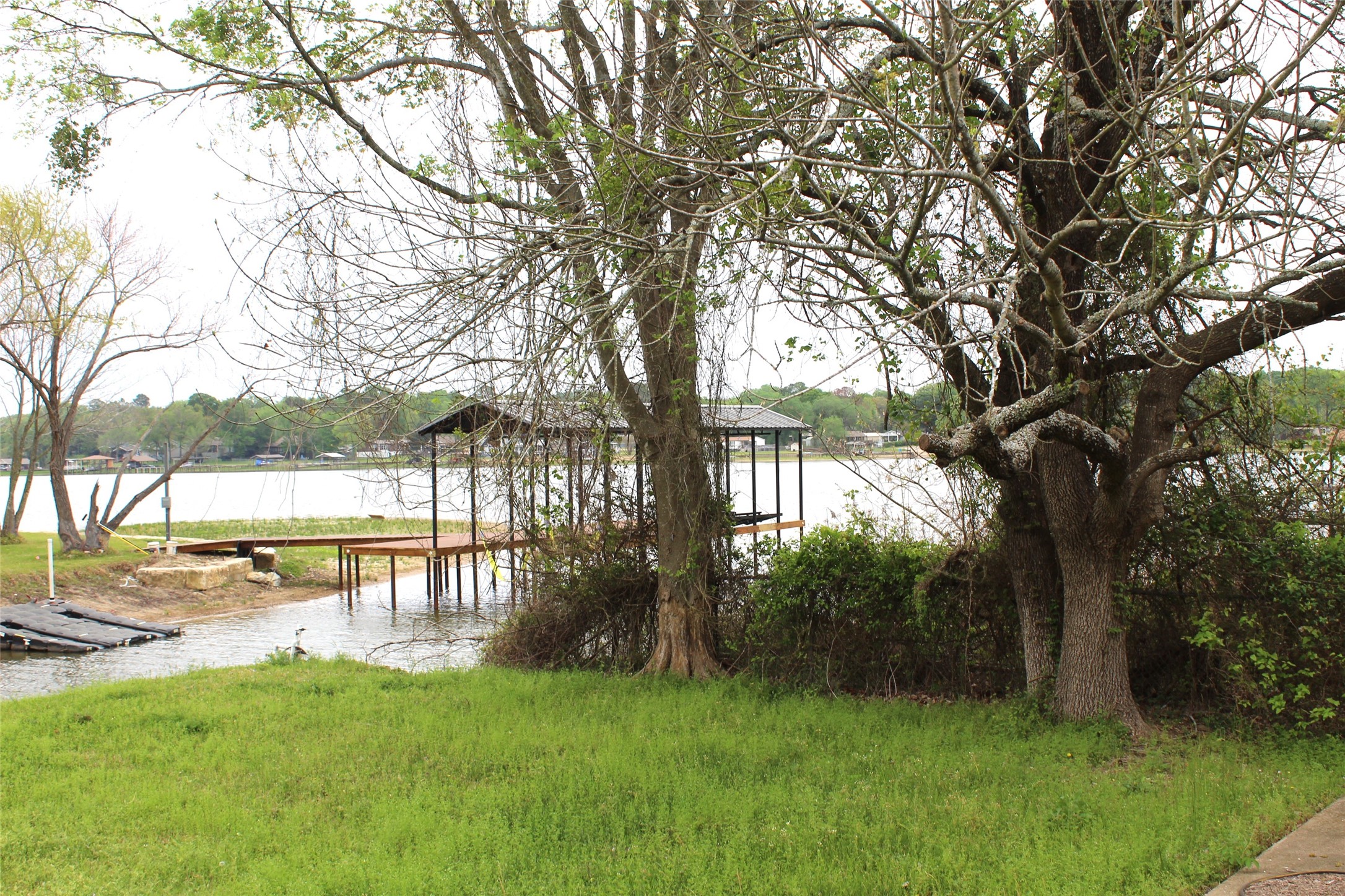 107 Shoreline Drive Mabank TX 75156