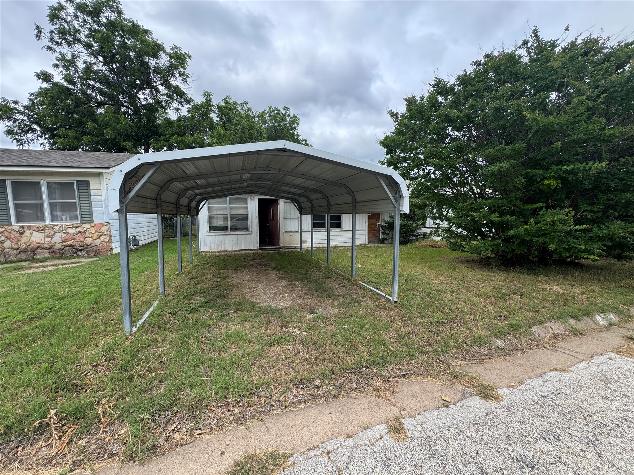 1429 Remington Street Graham TX 76450