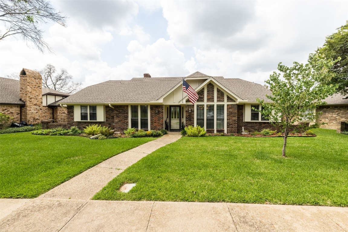 2218 Ridgewood Carrollton TX 75006