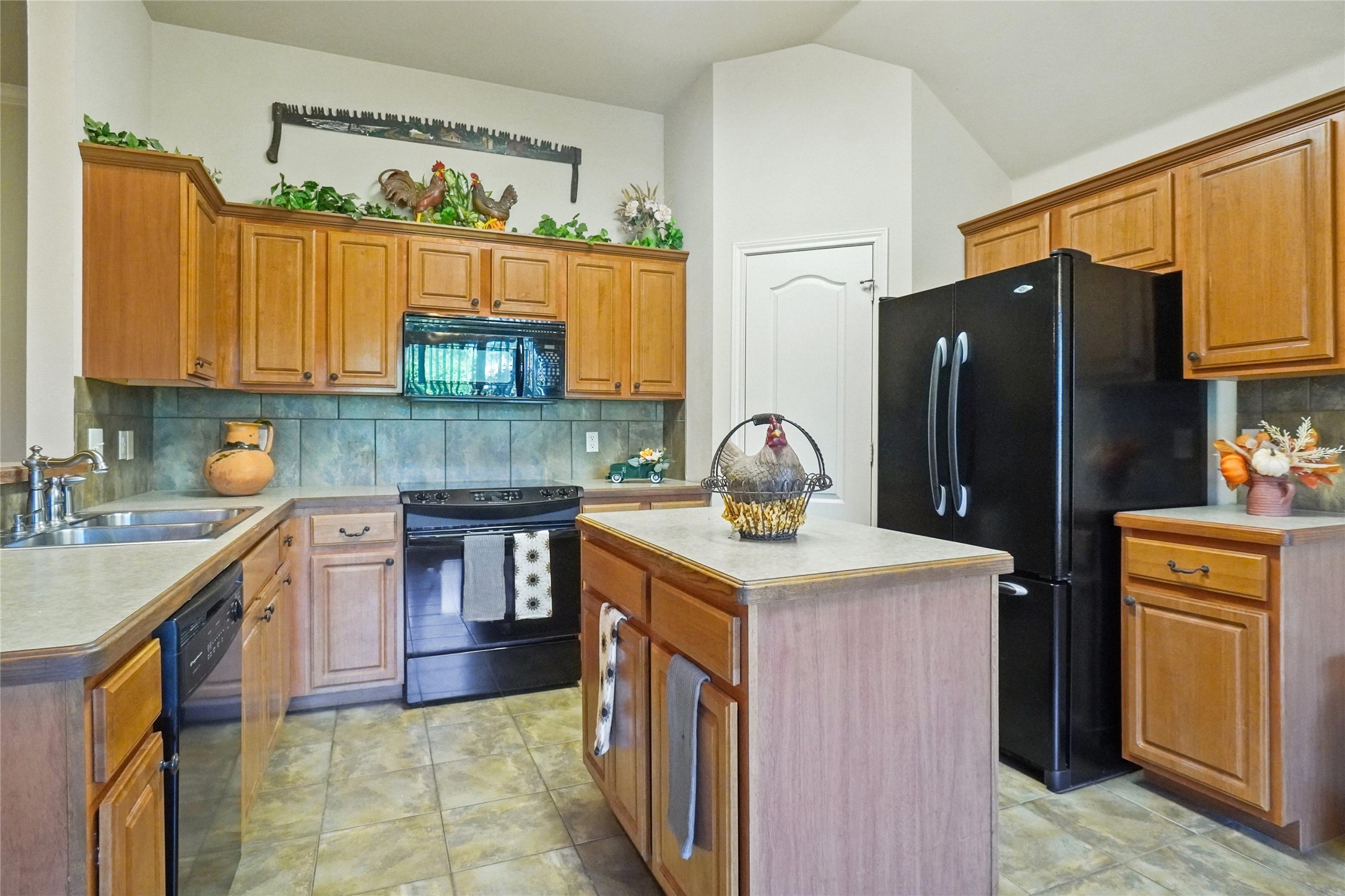 177 Lost Oak Drive Azle TX 76020