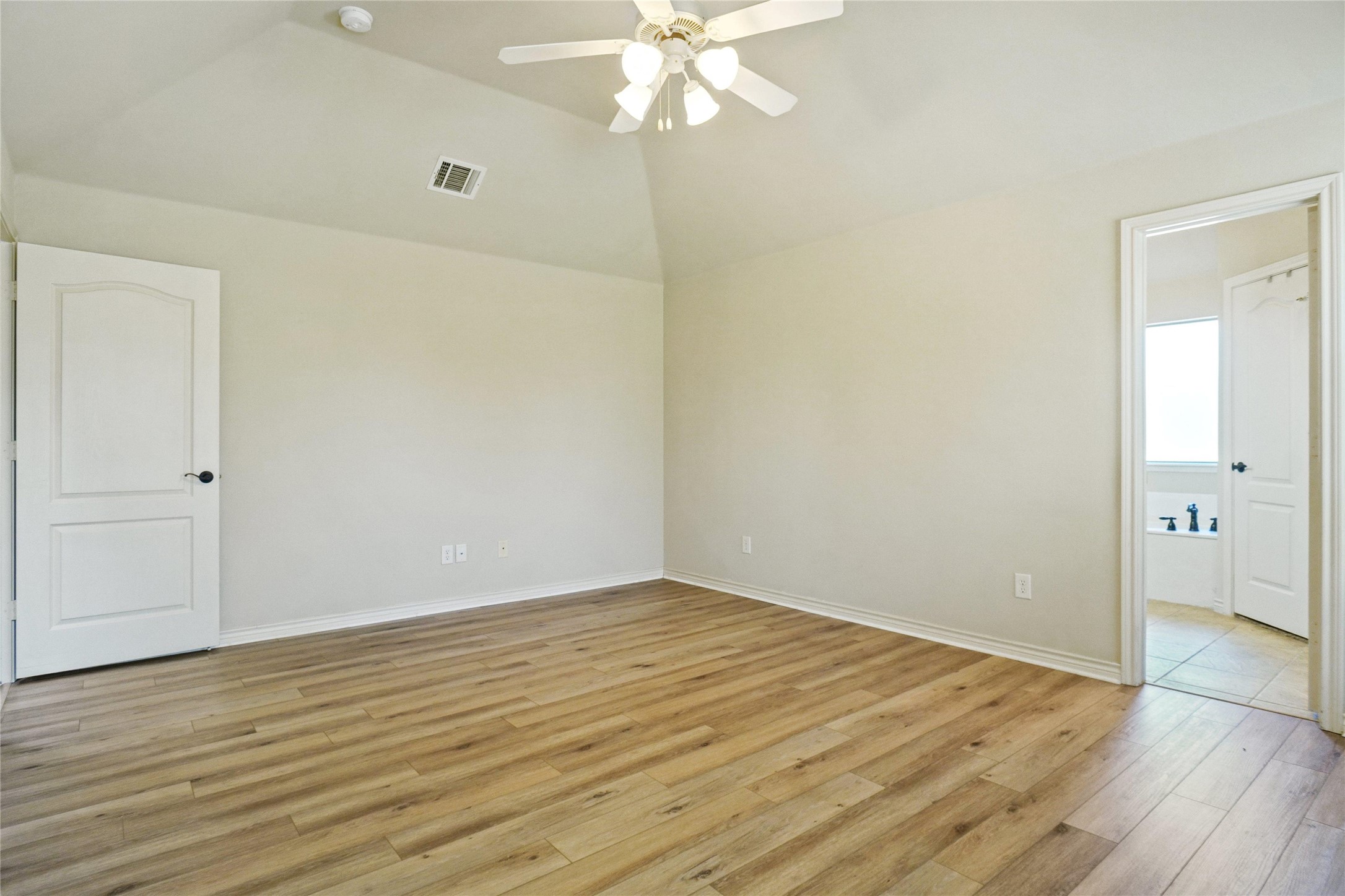 177 Lost Oak Drive Azle TX 76020