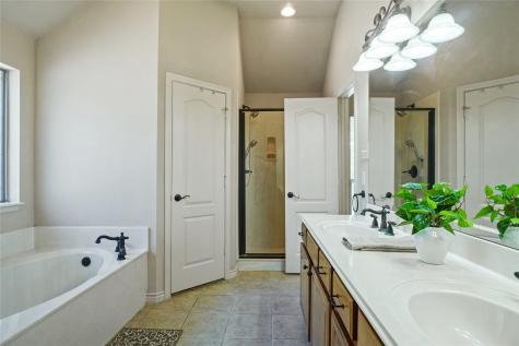 177 Lost Oak Drive Azle TX 76020