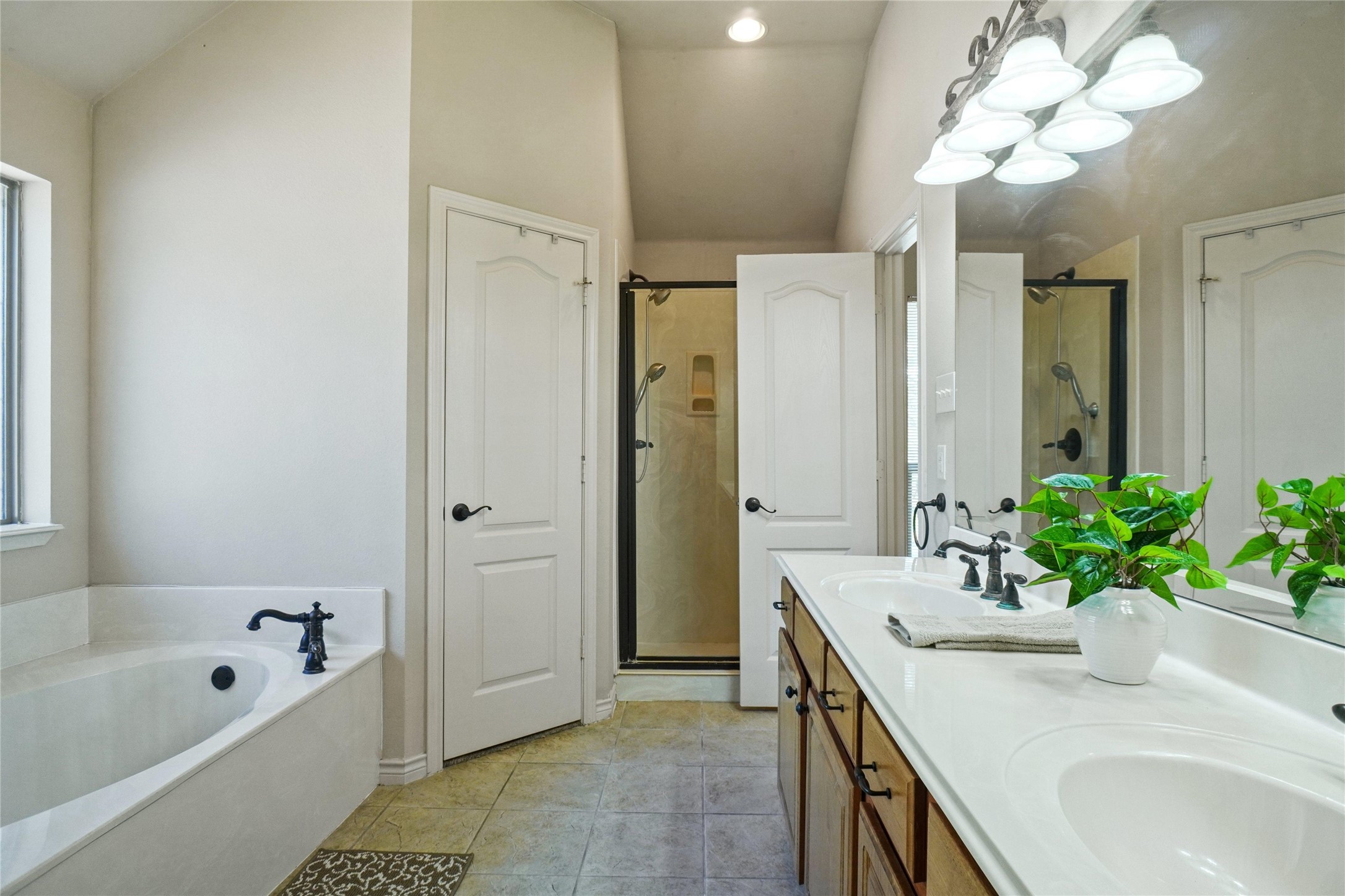 177 Lost Oak Drive Azle TX 76020