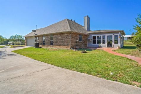 177 Lost Oak Drive Azle TX 76020