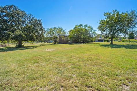 177 Lost Oak Drive Azle TX 76020