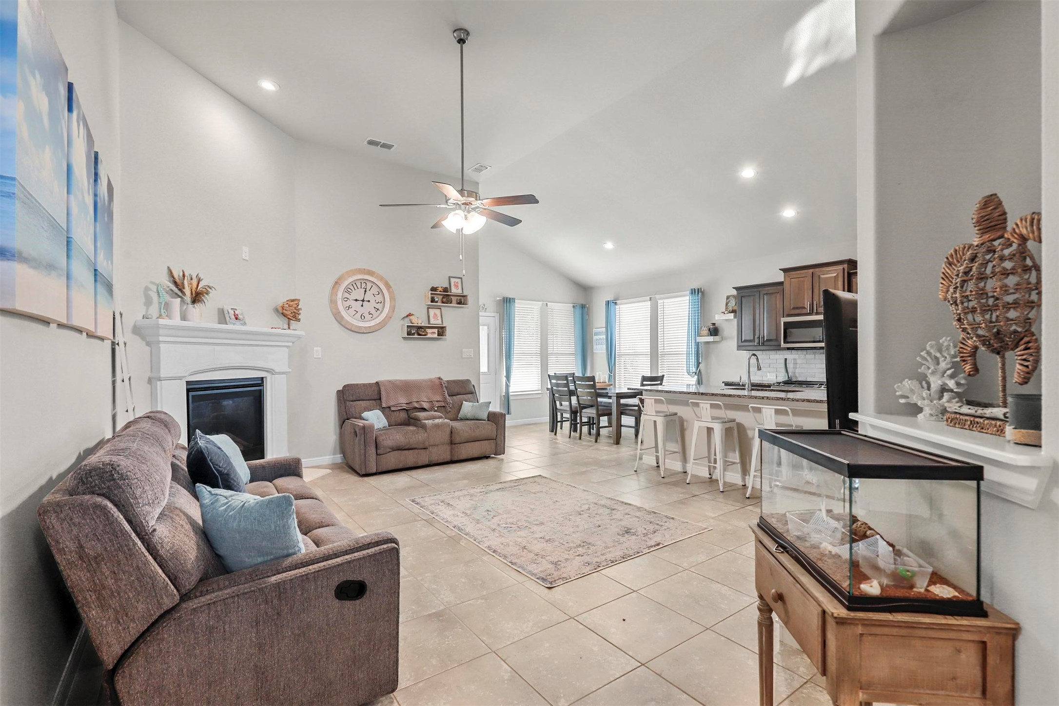 1209 Weeting Lane Saginaw TX 76131
