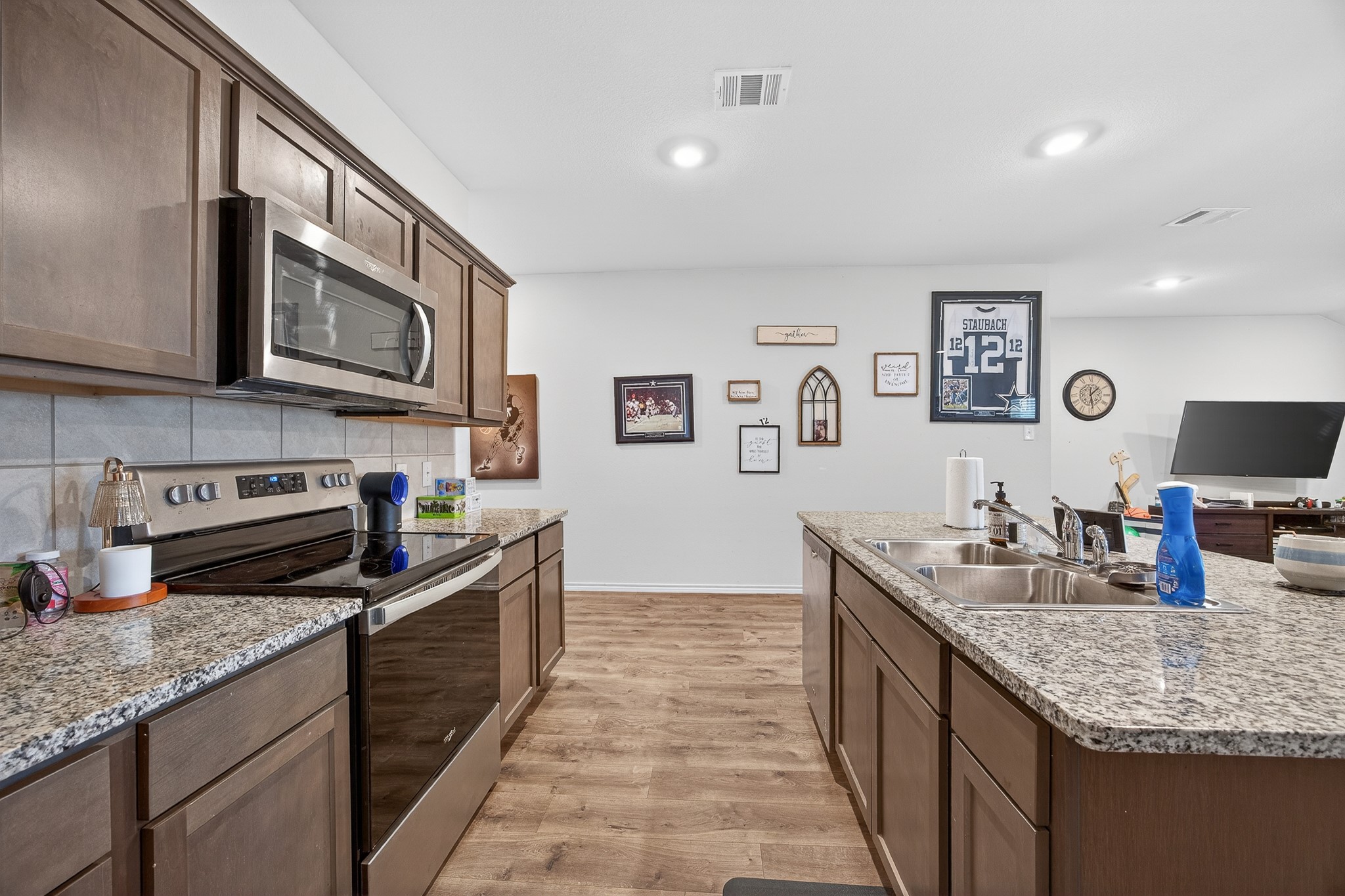 2211 Kingfisher Crandall TX 75114
