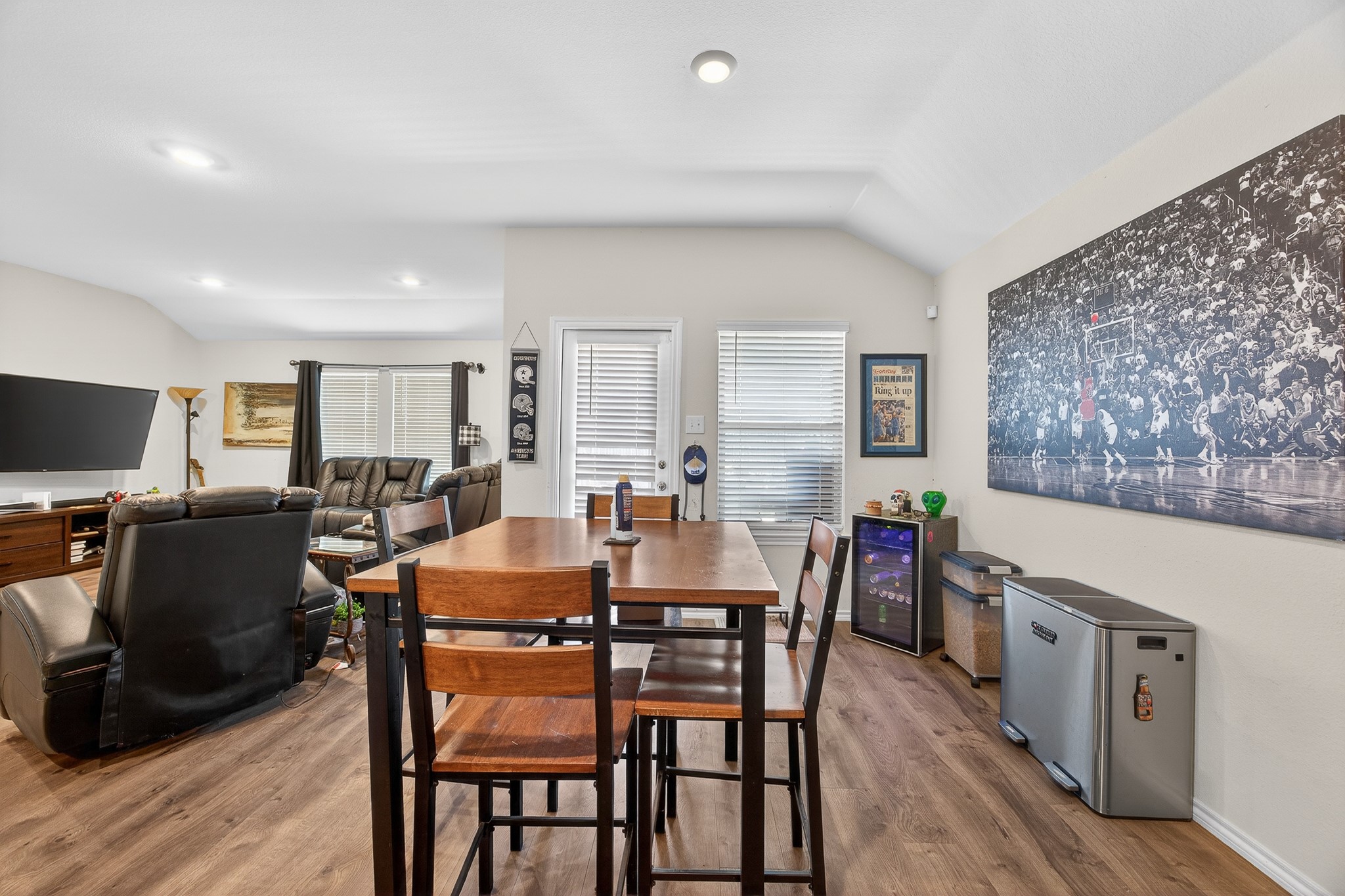 2211 Kingfisher Crandall TX 75114