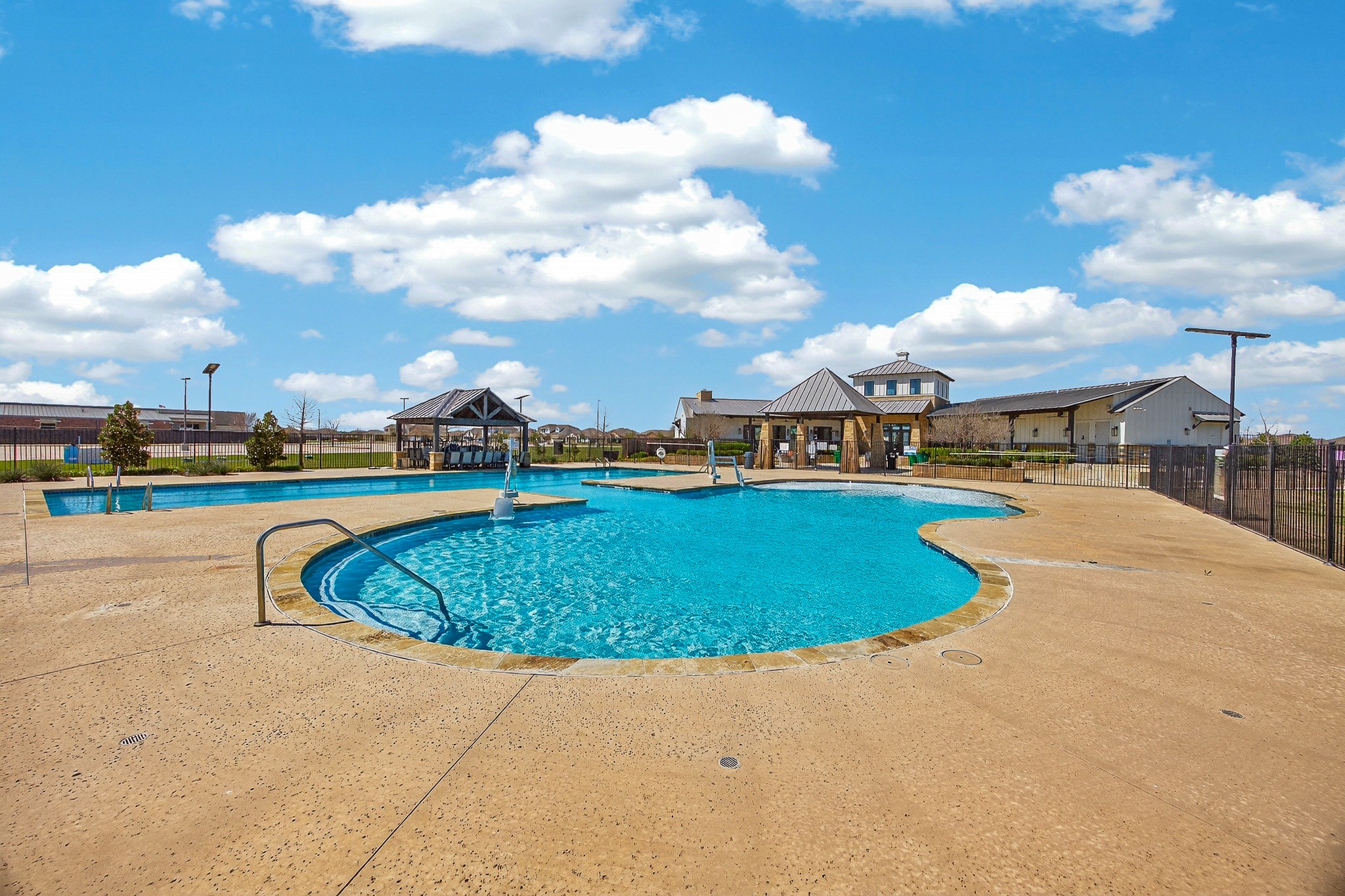 2211 Kingfisher Crandall TX 75114