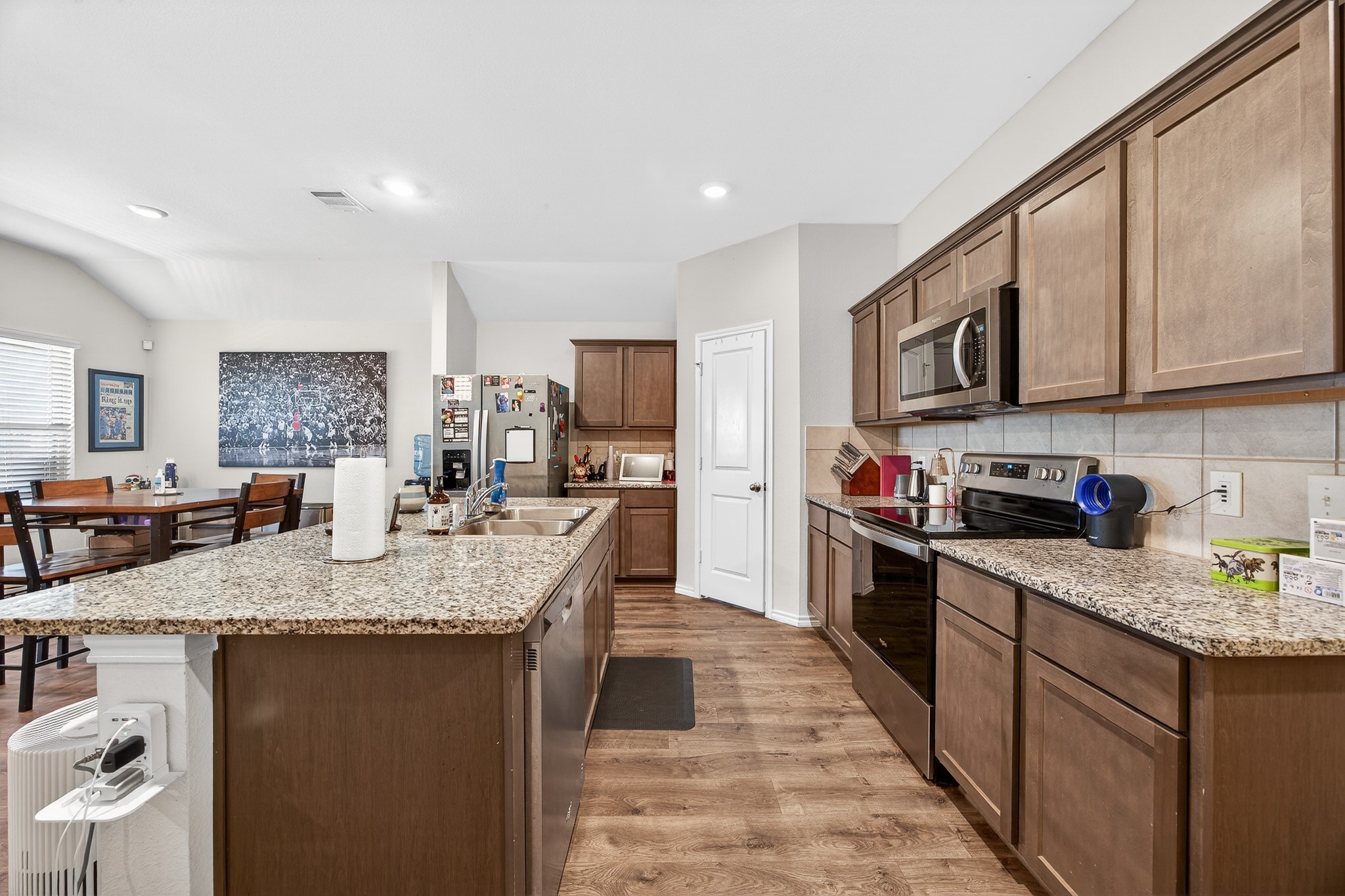 2211 Kingfisher Crandall TX 75114