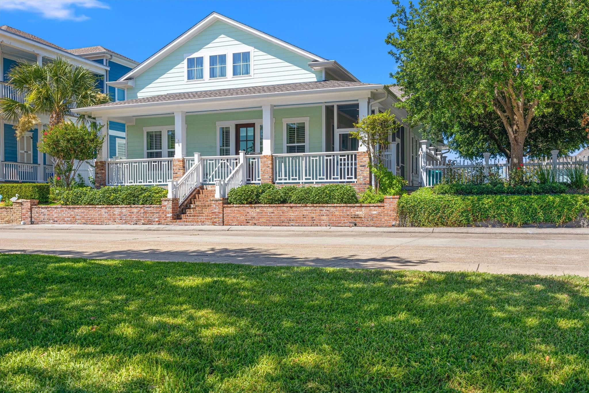 11 Porch Street Galveston TX 77554