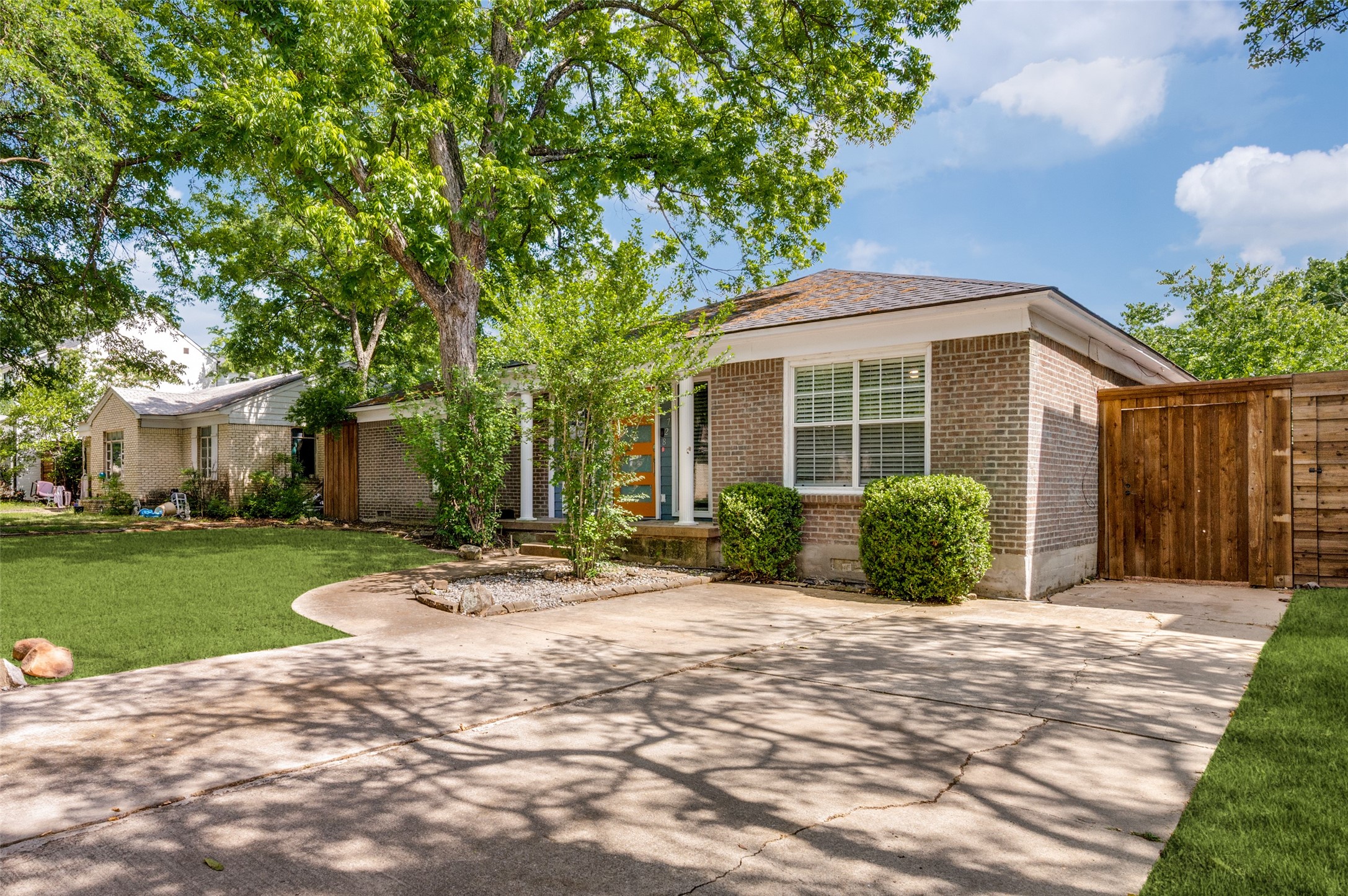 3728 Park Lane Dallas TX 75220