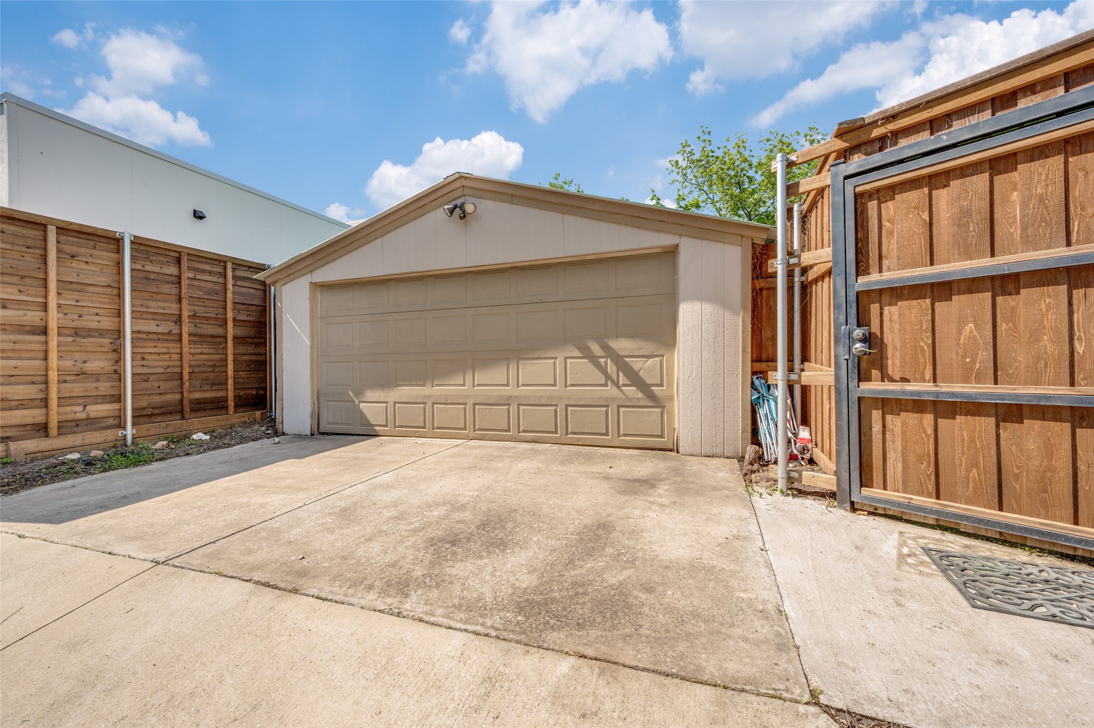 3728 Park Lane Dallas TX 75220