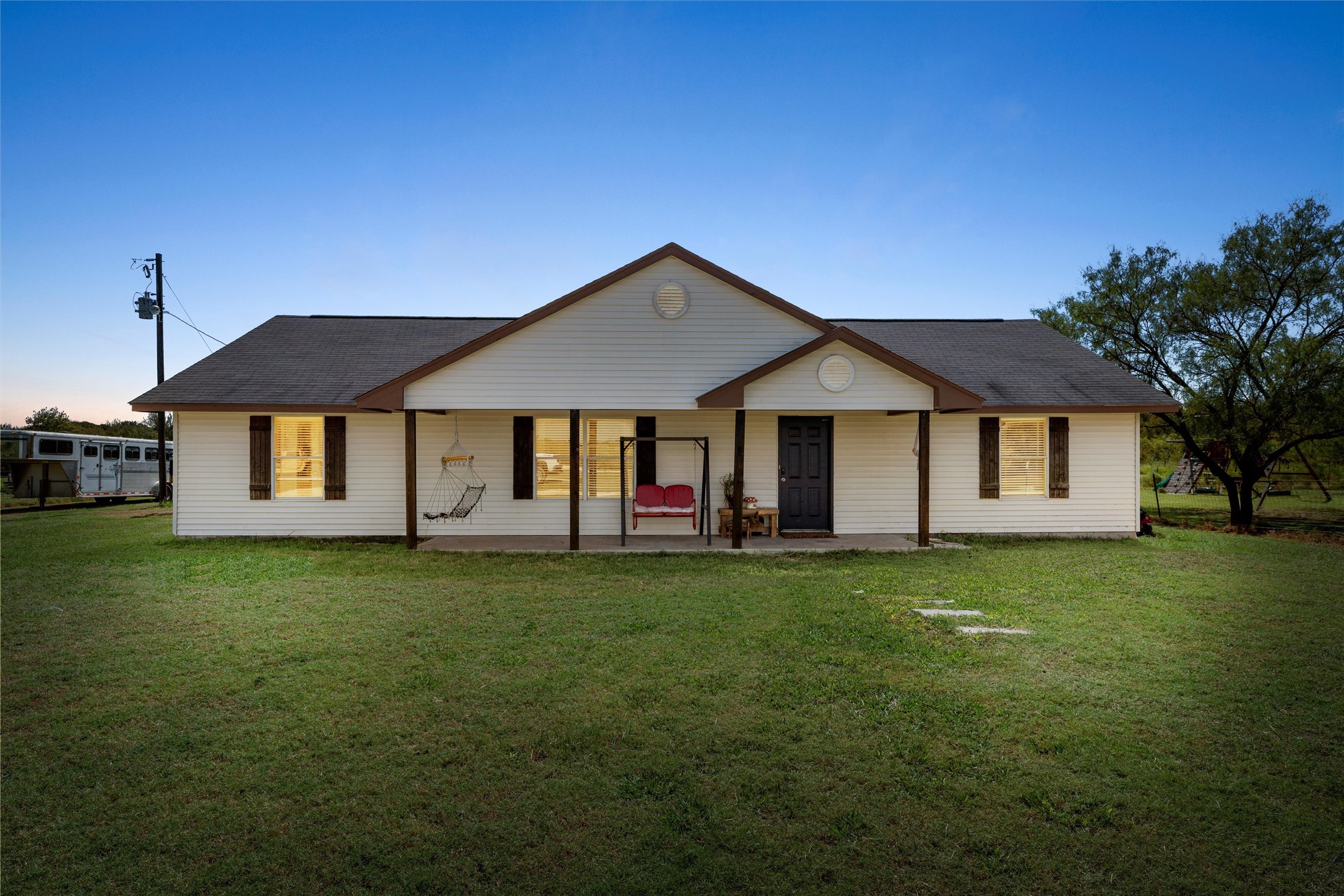 402 Hcr 3241 Mount Calm TX 76673