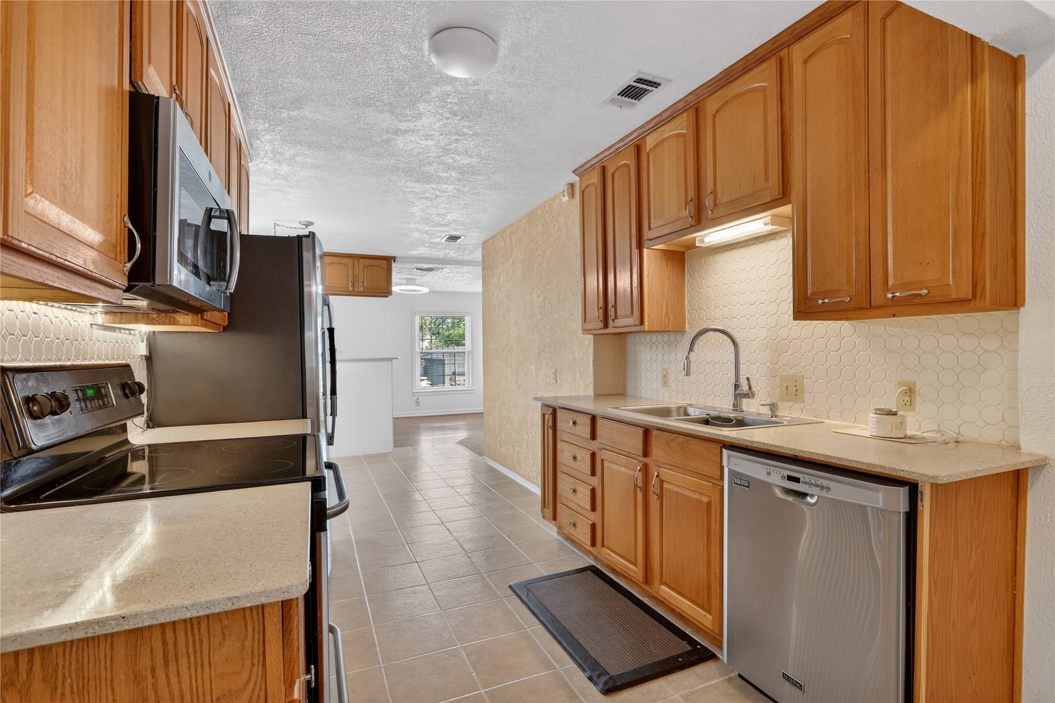 1224 Marion Avenue Fort Worth TX 76104