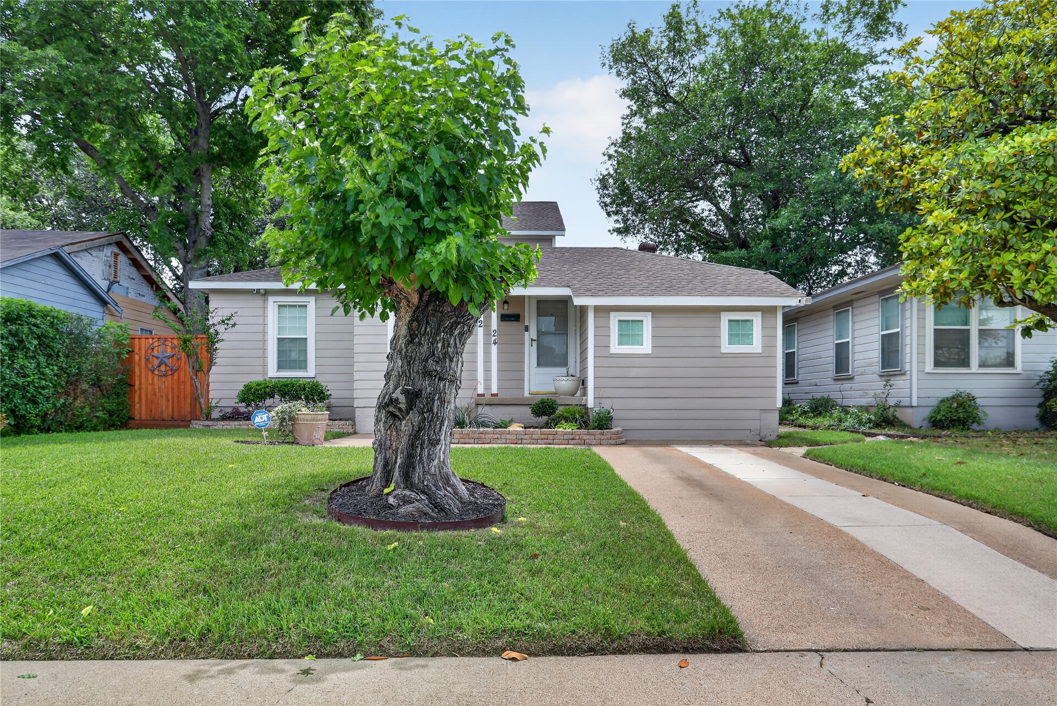1224 Marion Avenue Fort Worth TX 76104