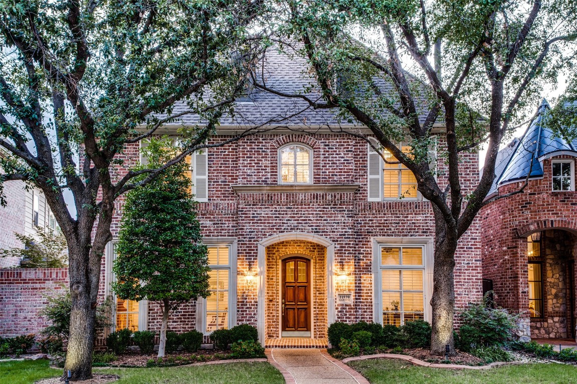 11939 Edgestone Road Dallas TX 75230