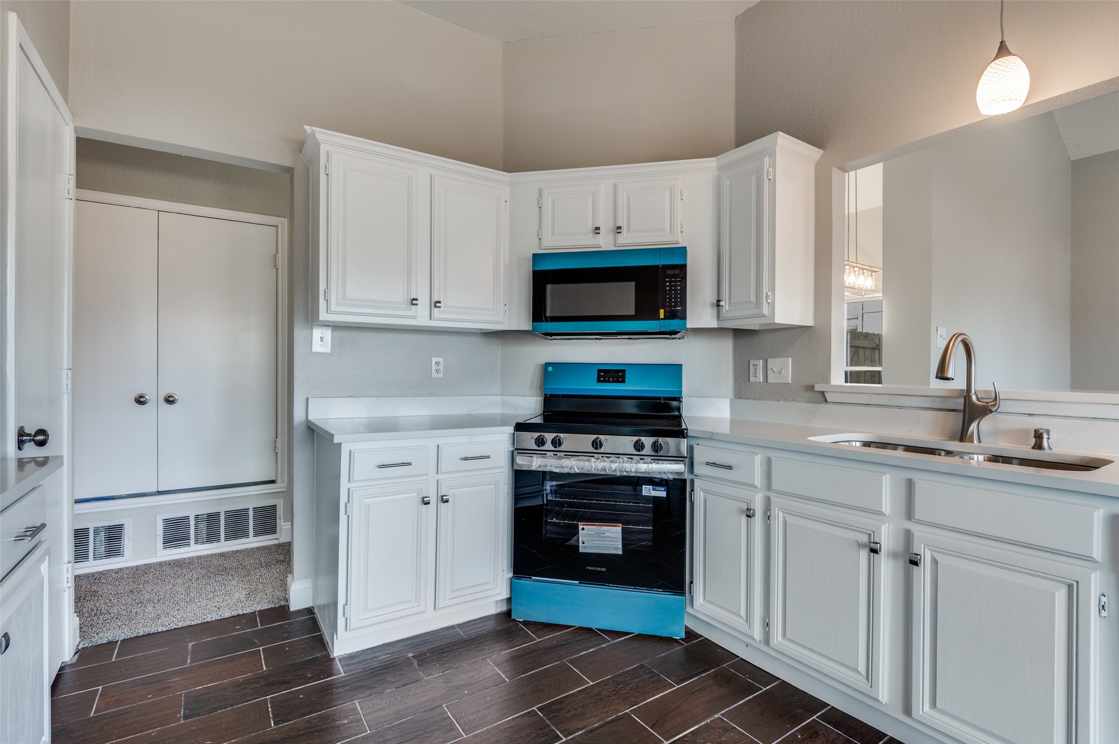 670 Honeysuckle Lane Cedar Hill TX 75104