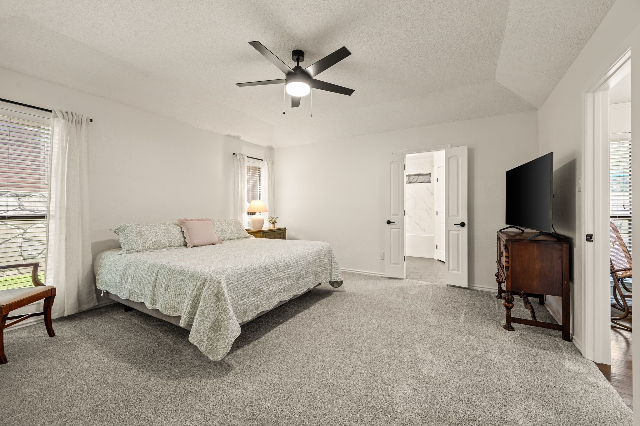 1312 Circle Lane Bedford TX 76022
