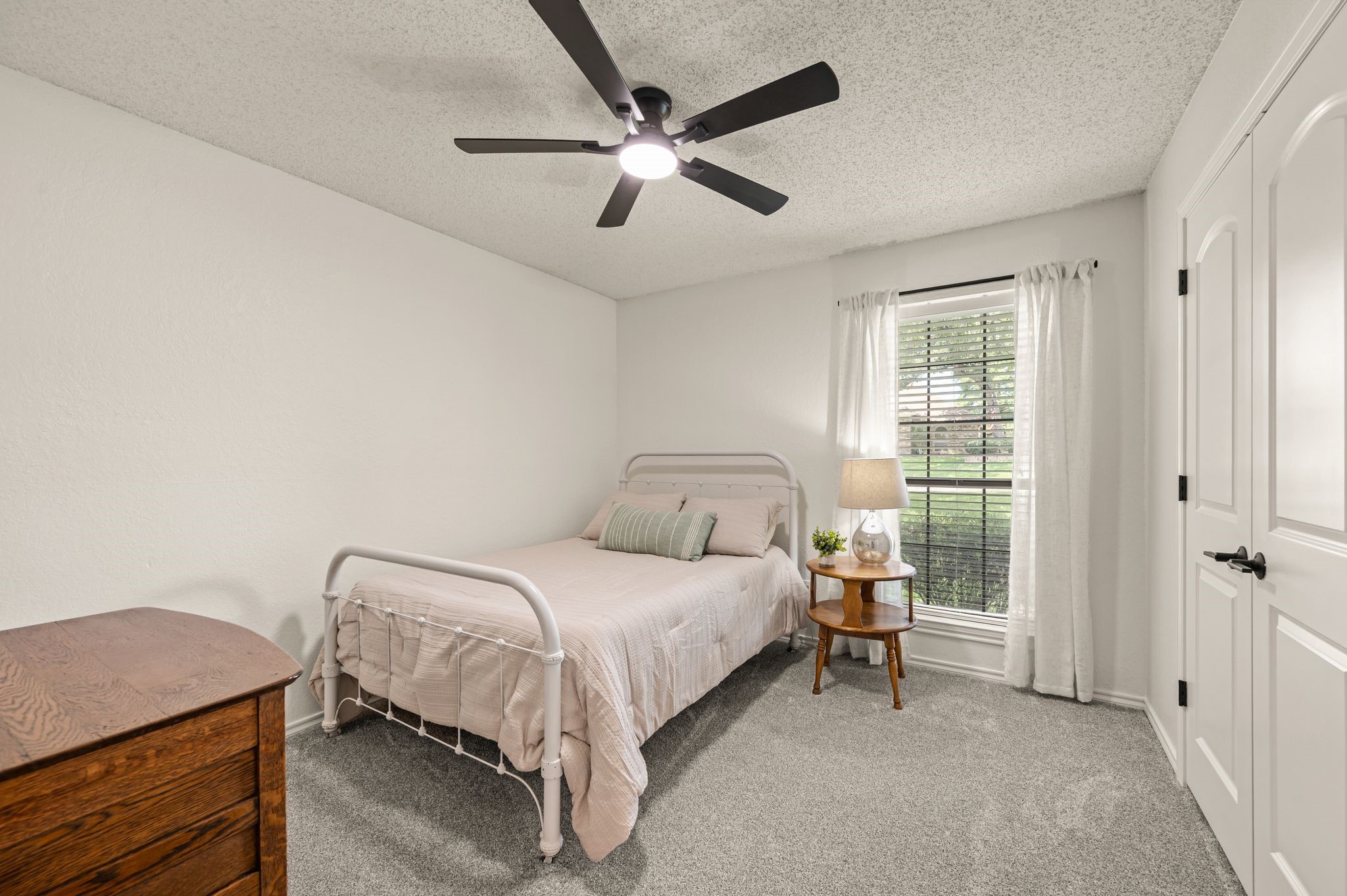 1312 Circle Lane Bedford TX 76022