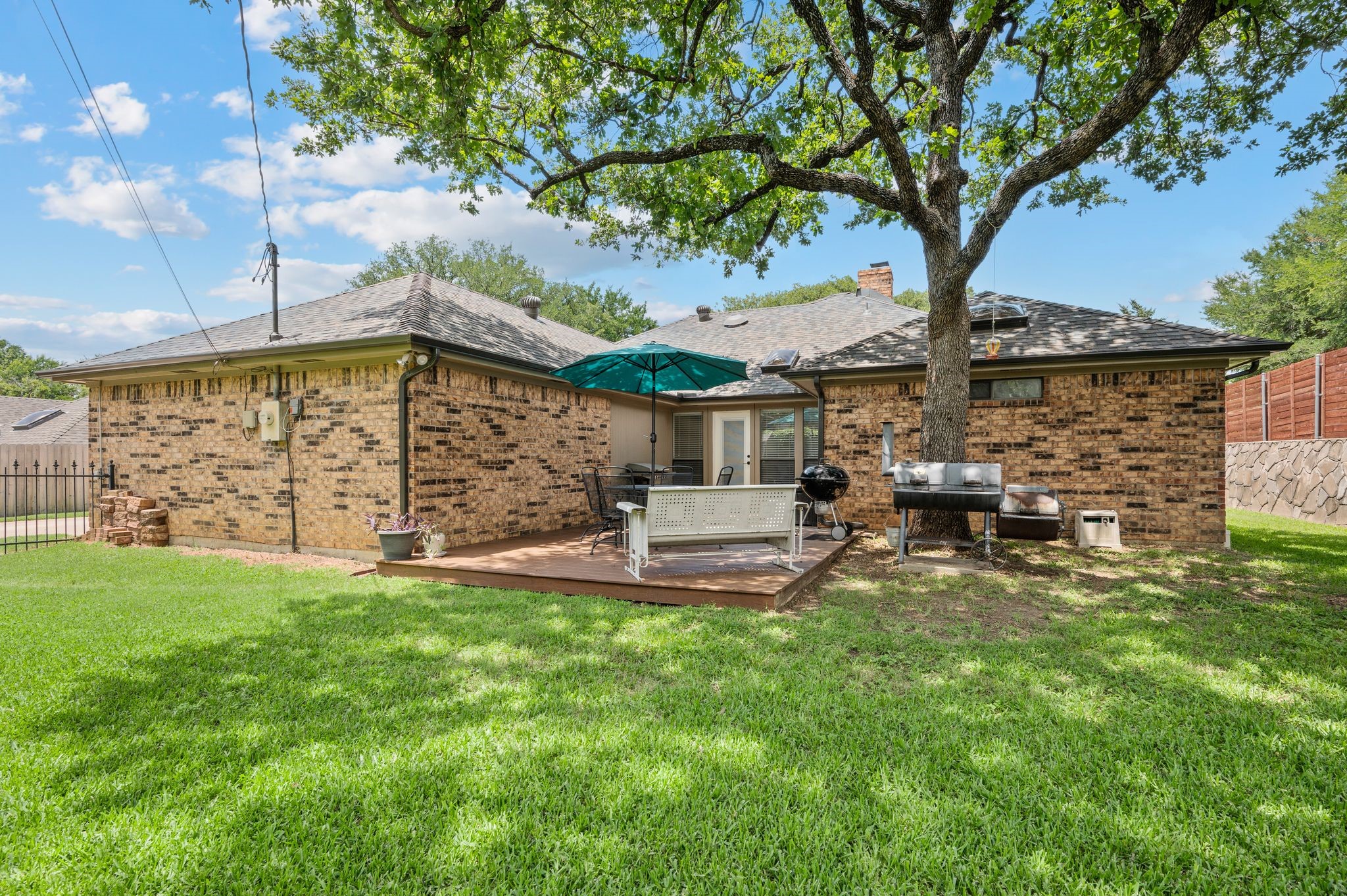 1312 Circle Lane Bedford TX 76022