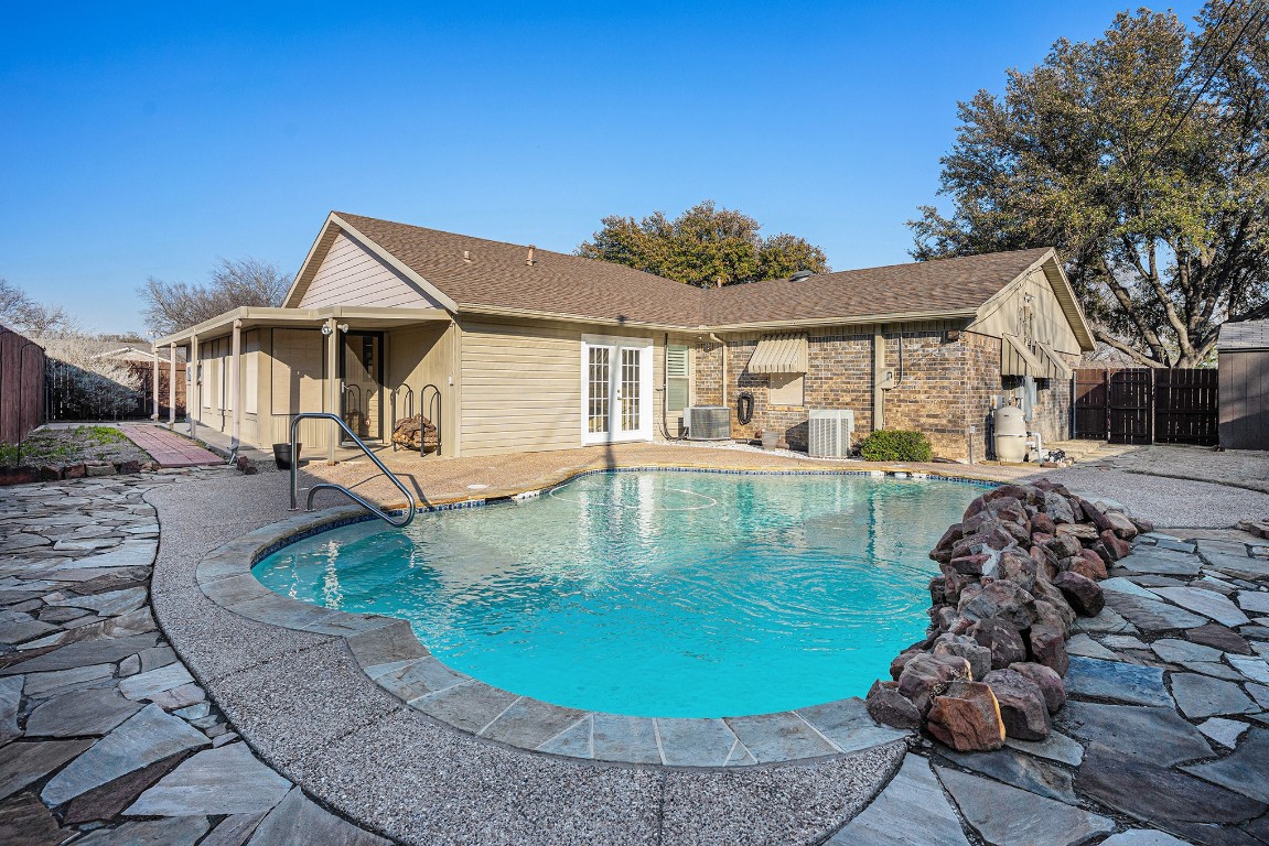800 Palomino Drive Saginaw TX 76179