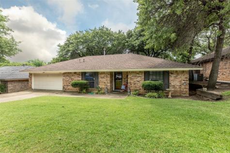 5708 Valley Ridge Court Arlington TX 76017