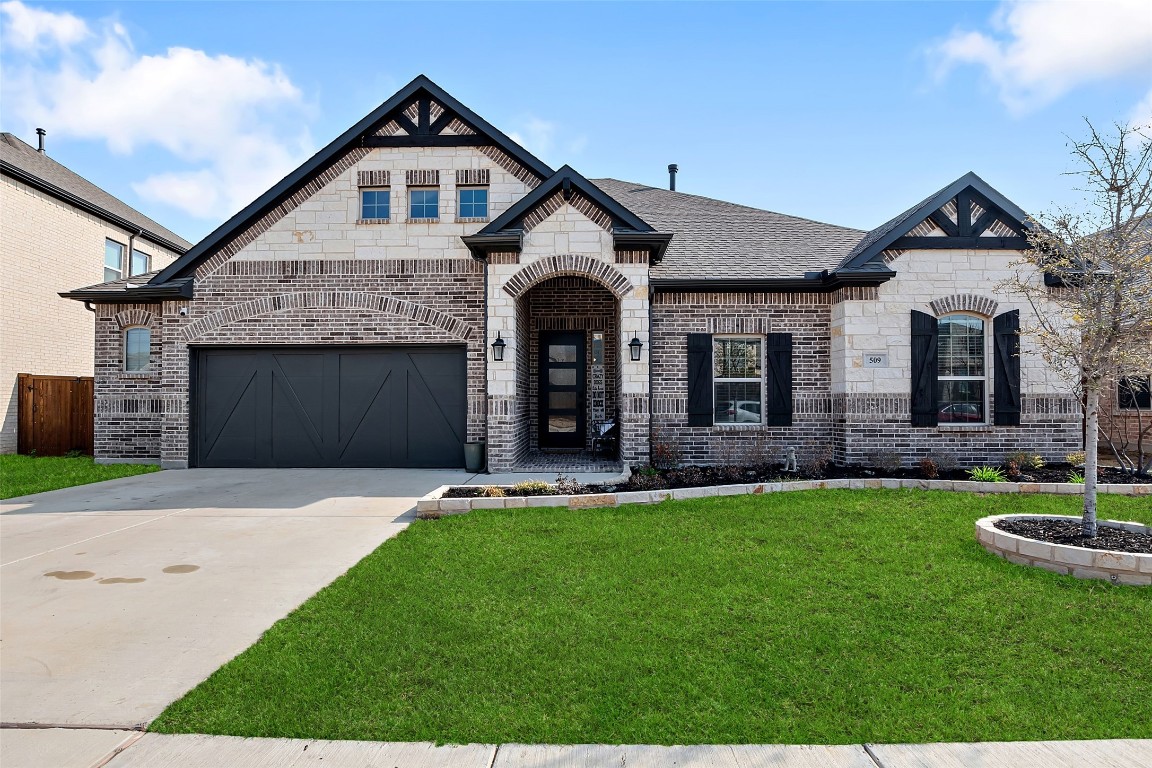 509 Oakcrest Drive Justin TX 76247