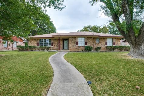 1318 Holt Avenue Desoto TX 75115