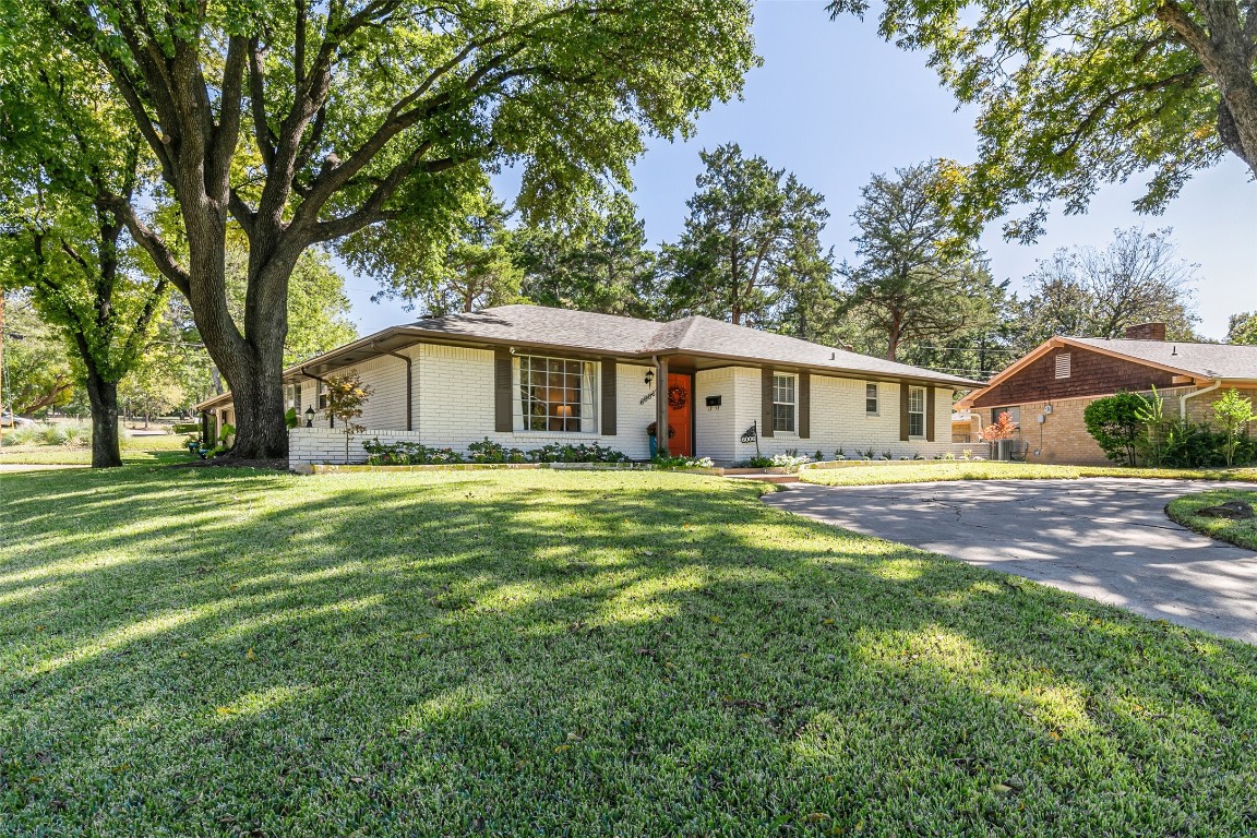 6006 Hunters View Lane Dallas TX 75232
