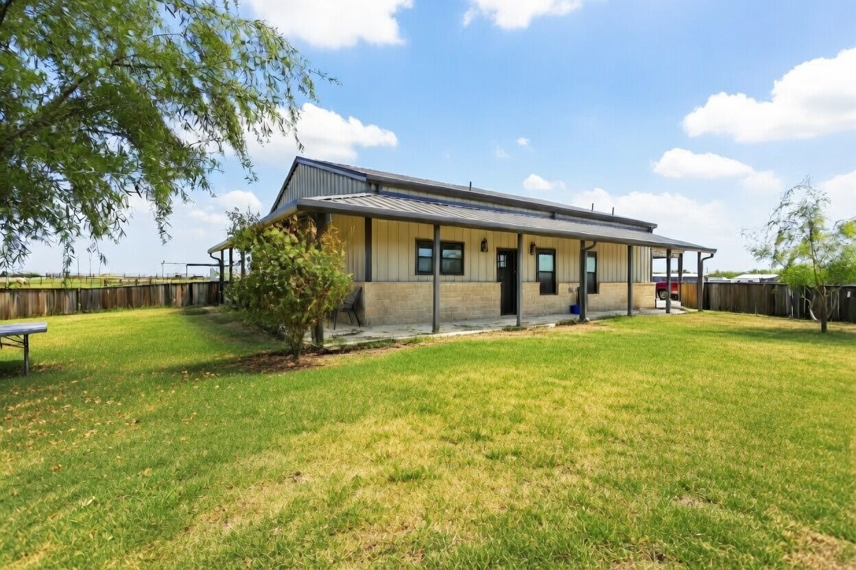 335 Meadow Bend Circle Stephenville TX 76401