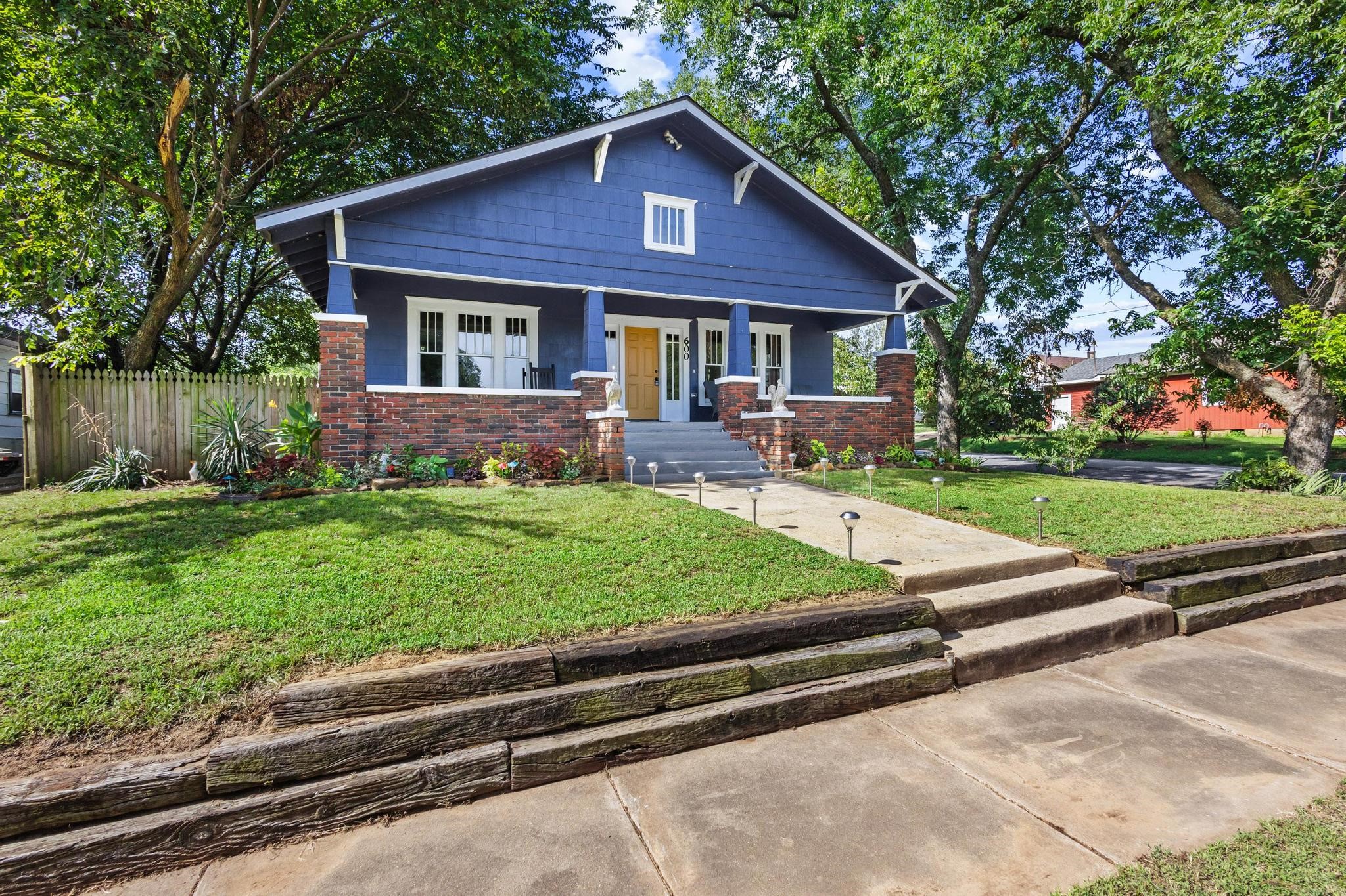 600 E Woodard Street Denison TX 75021