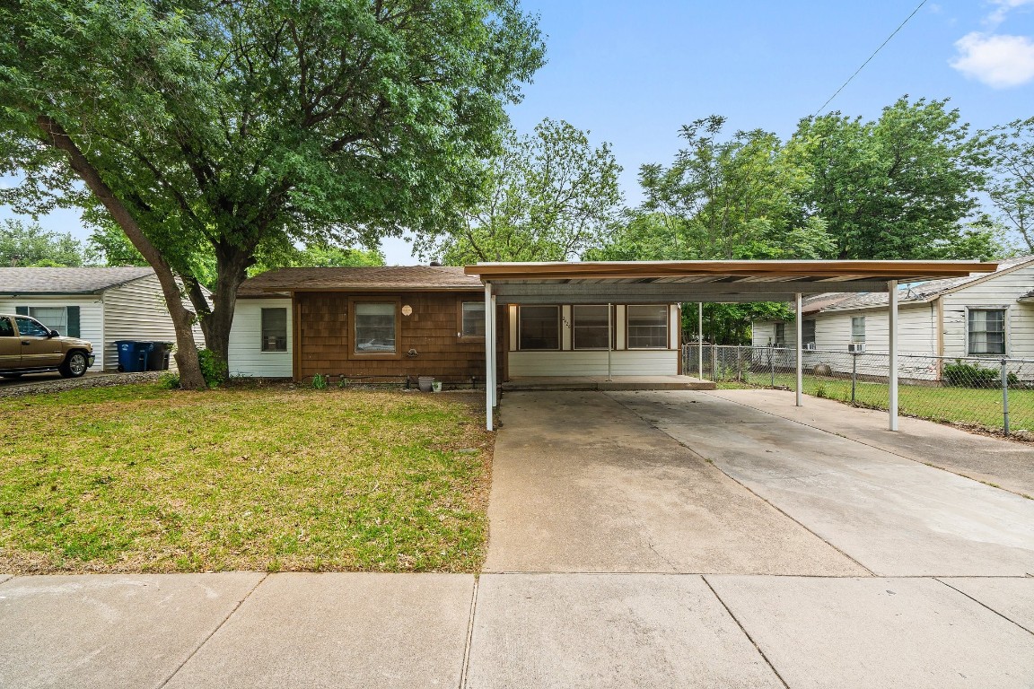2426 Hillglenn Road Dallas TX 75228