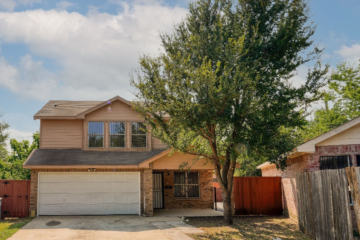 229 Ezekial Avenue Dallas TX 75217