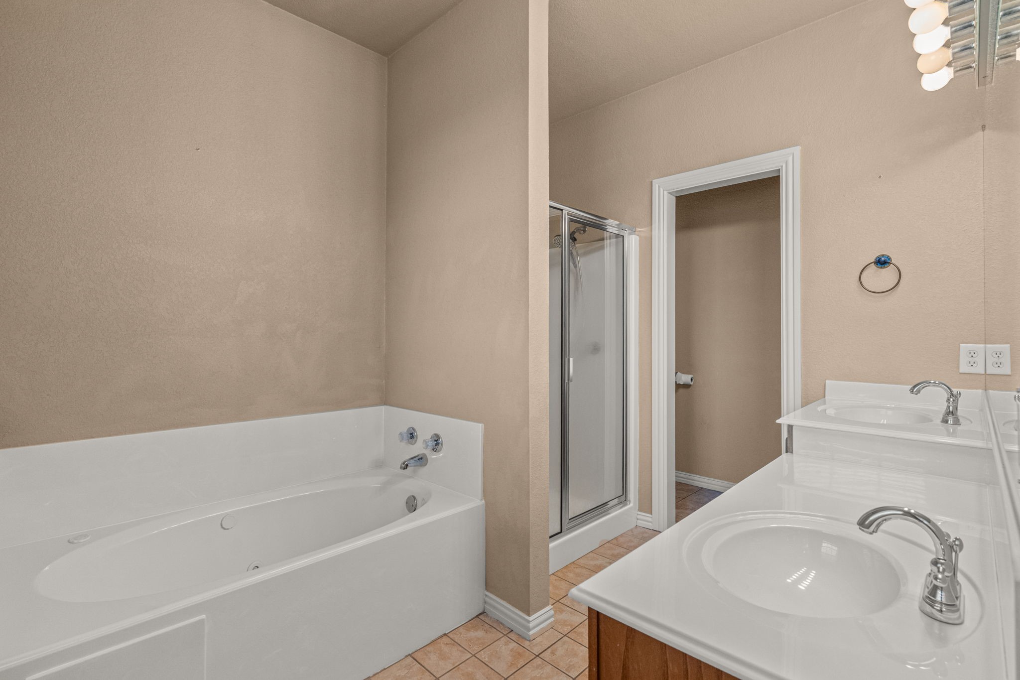 6501 Indian Trail Sanger TX 76266