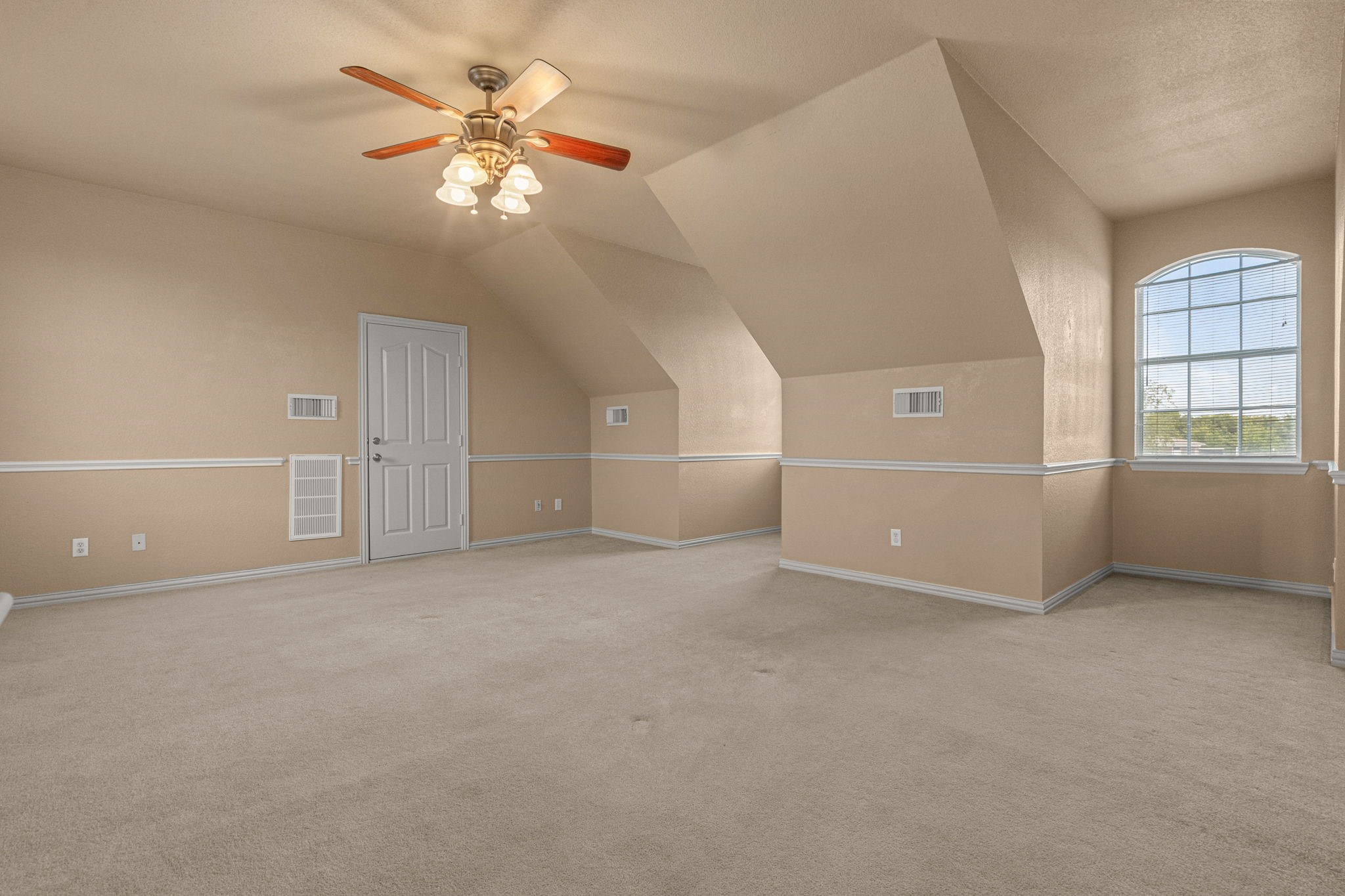 6501 Indian Trail Sanger TX 76266